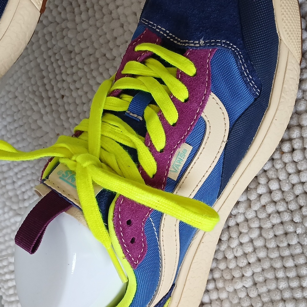 Vans Ultra Range Shoes - Picture 5 of 16